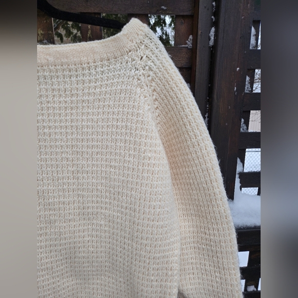 Vintage Knit Sweater - Picture 3 of 9
